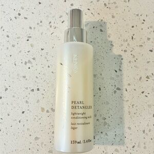 Kenra Pearl Detangler - Lightweight Conditioning Milk- MAKE OFFER 💁🏽‍♀️